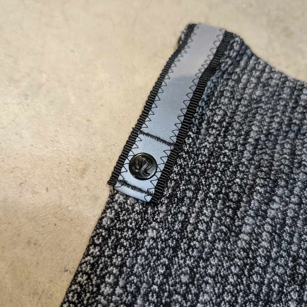 lululemon athletica chic charcoal